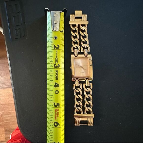 Rose Gold Guess Women’s Watch main image 6